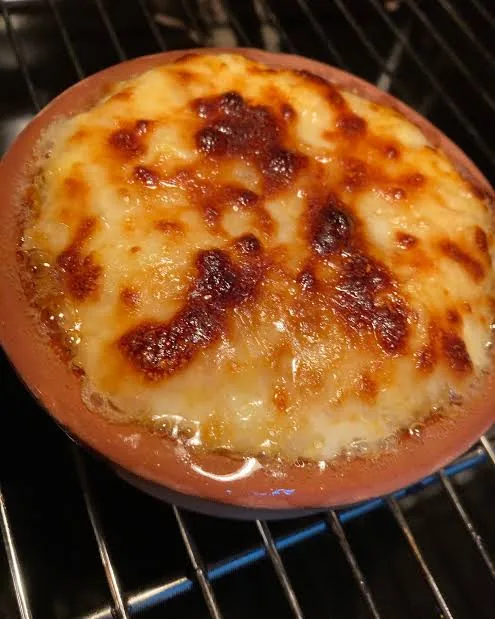 Kaşarlı Yumurta